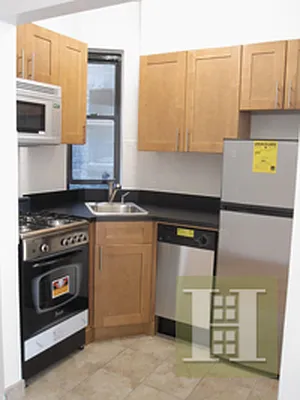 Rented by Halstead Real Estate | media 18