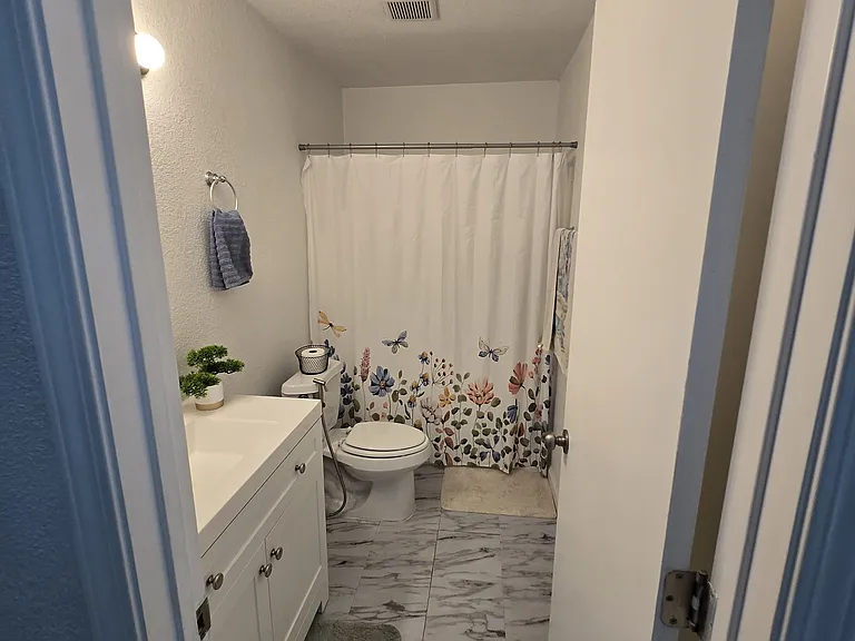 1350 N Escondido Blvd N #18 — Photo 19
