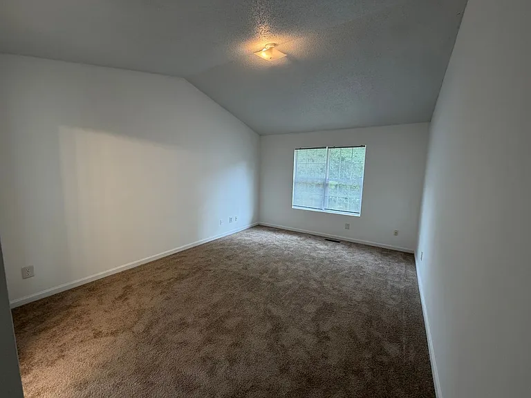 1613 Fort Perry Way — Photo 9