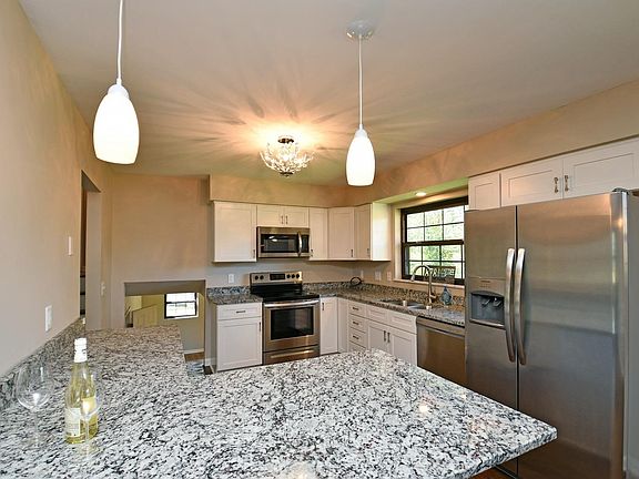 2nd image of 878 Rosetree Ln
