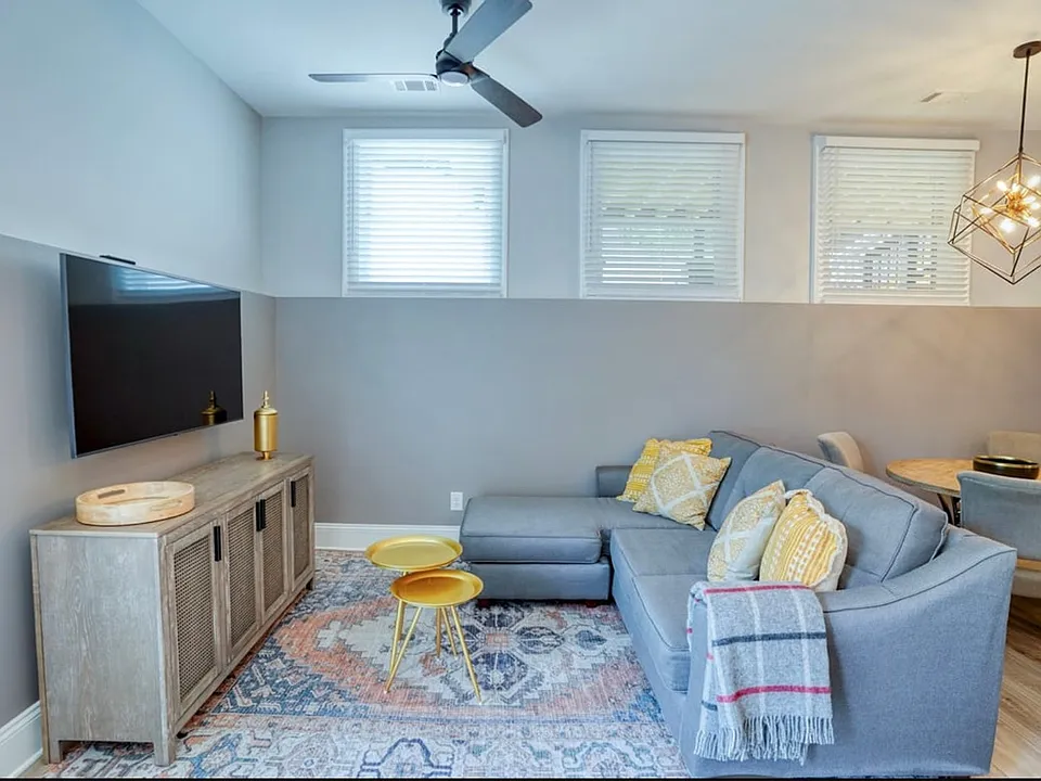 874 Durant Pl NE #ID1490142P