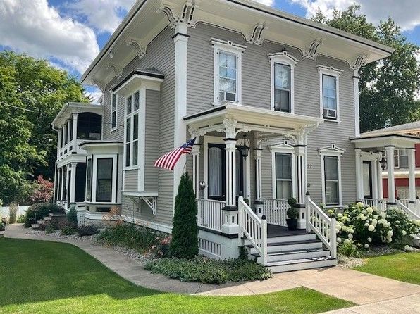 132 E Genesee St #2A, Fayetteville, NY 13066