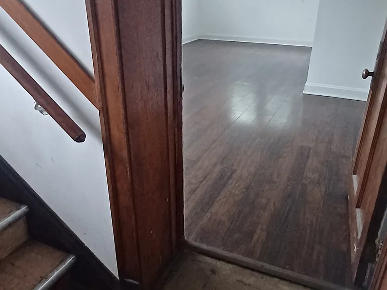 5301 W Drummond Pl — Photo 5