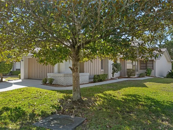 40 S Masters Dr, Homosassa, FL 34446