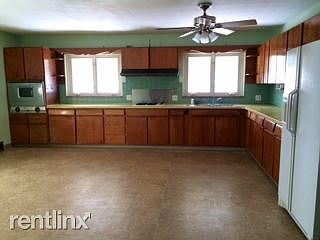 2nd image of 337 Church St
