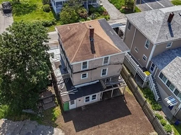 6 Montana Ave, Hull, MA 02045