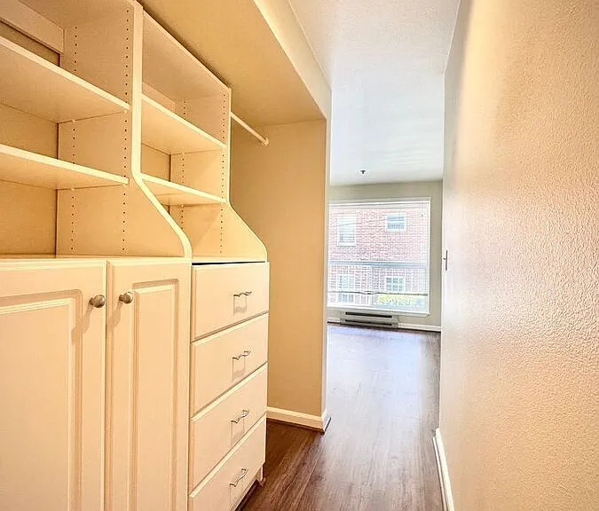 530 Melrose Ave E #407 — Photo 14