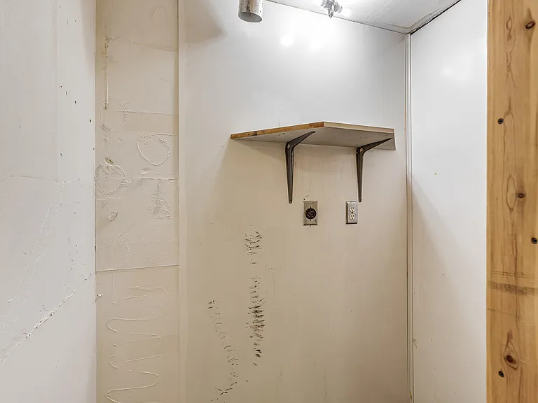106 N Norman Ave — Photo 19