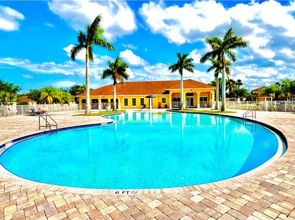 9558 Seaspray Dr