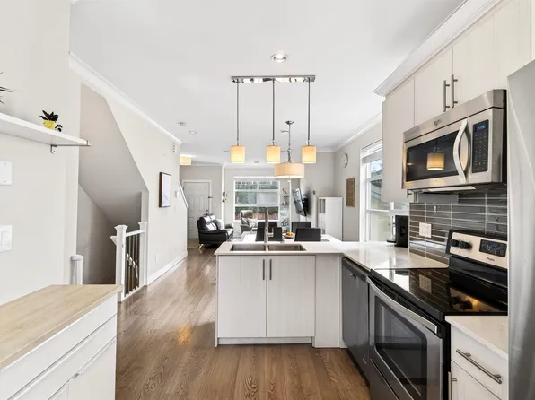 4191 No 4 Rd #14, Richmond, BC V6X 2M2