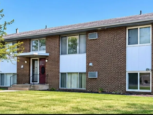 1117 College St #4, Fergus Falls, MN 56537