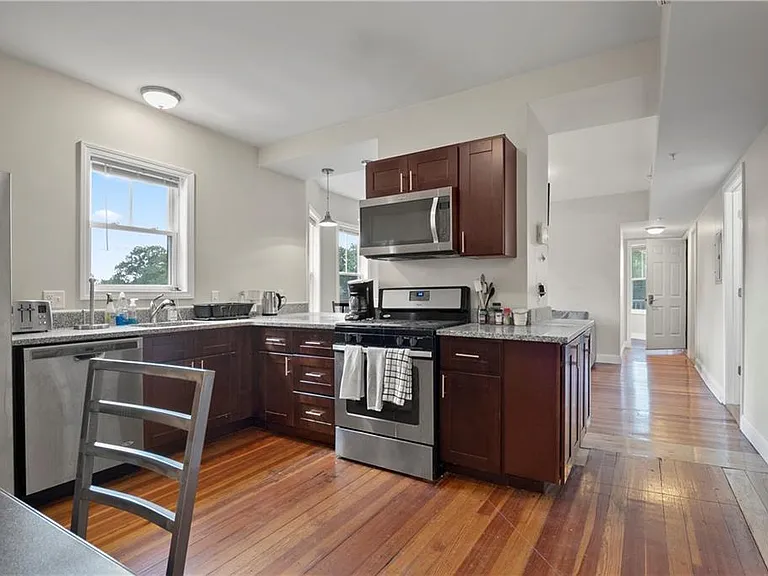 171 Prospect St #3 — Photo 3