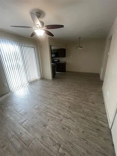 1500 N Carroll Ave — Photo 1