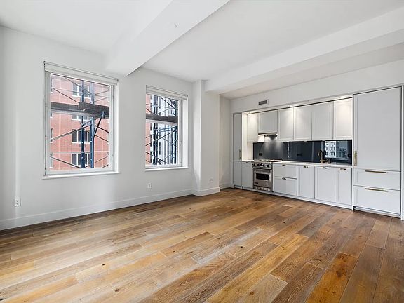 2nd image of 93 Worth St Suite 901