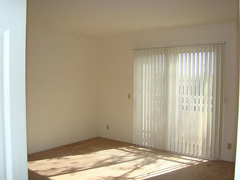 4631 Kester Ave #207 — Photo 14