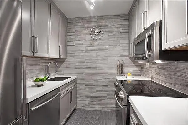 Sold by Level Group | media 3