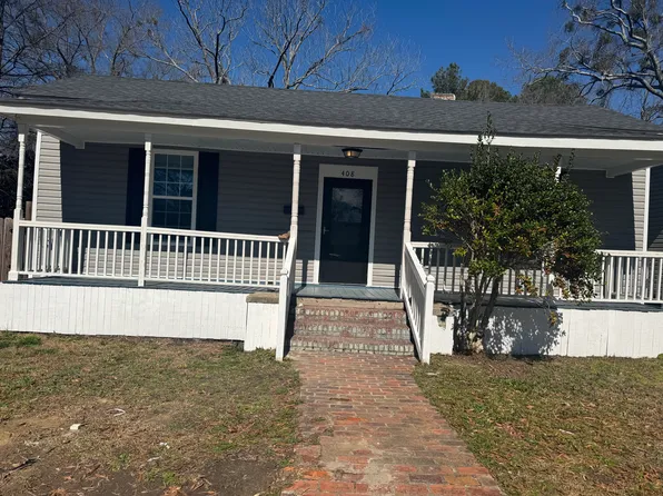 408 W Walnut St, Tarboro, NC 27886