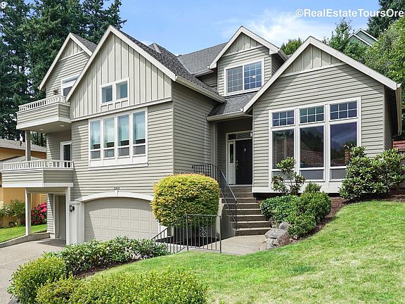 3rd image of 25640 Cheryl Dr