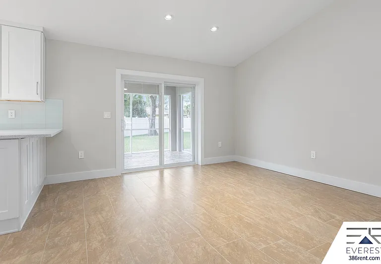 12 Walt Pl — Photo 11