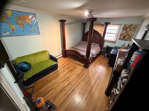 5th image of 102 Kossuth St #1