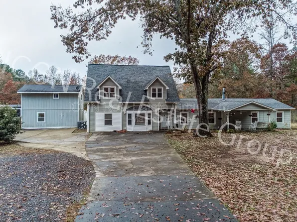 53 Black Rd NE, White, GA