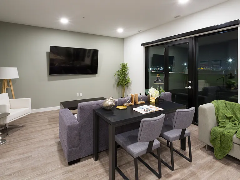 835 Sterling Lyon Pkwy — Photo 37