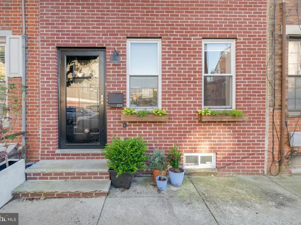 624 Carpenter St, Philadelphia, PA 19147