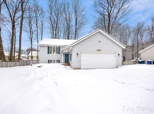15367 Lincoln St, Grand Haven, MI 49417