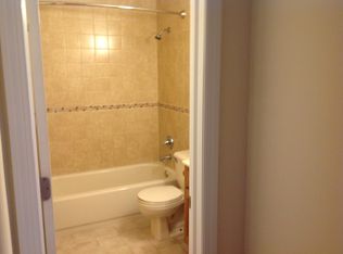 18 Raymond Ct, Garden City, NY 11530