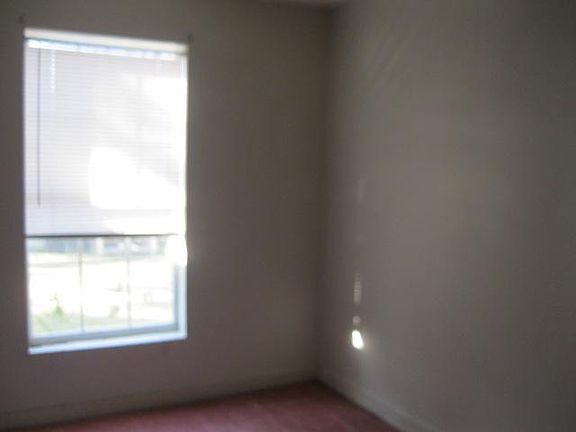 2nd image of 514 N Tillman St