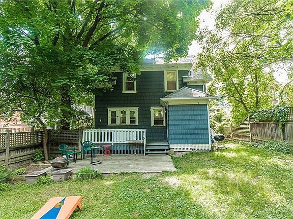 2nd image of 140 Kensington Pl