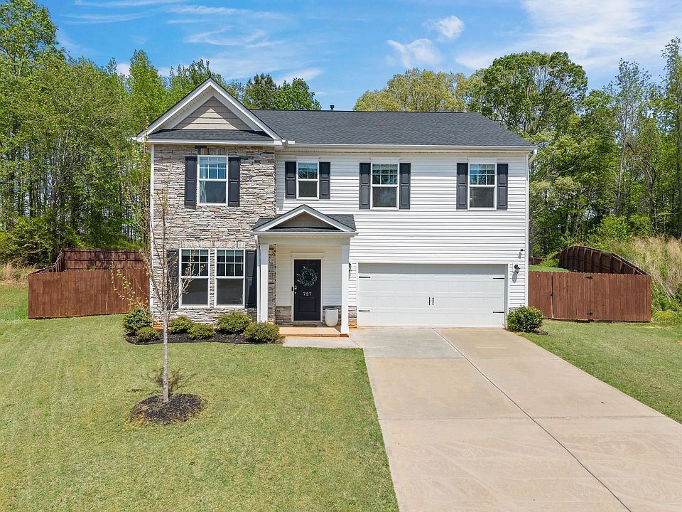 1st image of 727 Chesterfield Ct