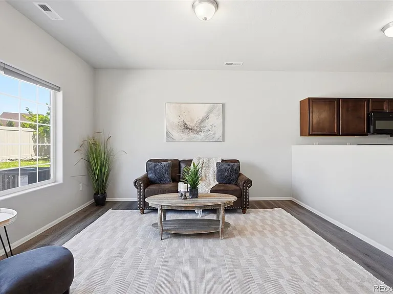 7375 Forest Meadows Ave — Photo 3