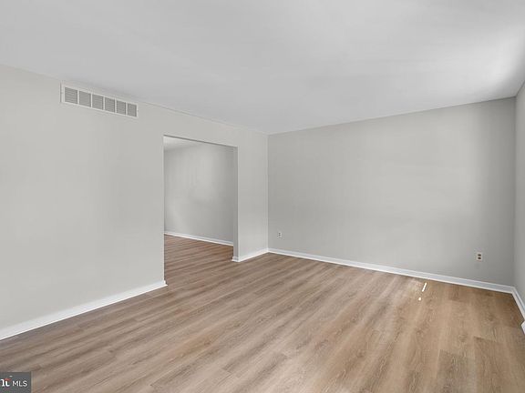 5th image of 5461 Marsh Hawk Way