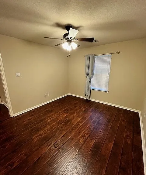 11714 Elizabeth Ct — Photo 10