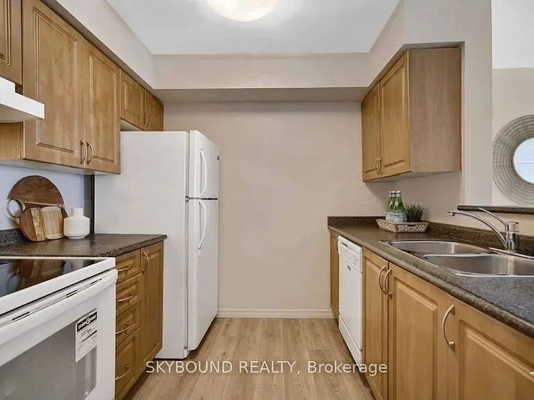 35 Sunrise Dr — Photo 9