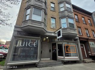 151 4th St APT 2B, Troy, NY 12180