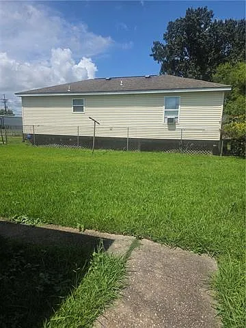 1333 Flanders St — Photo 4