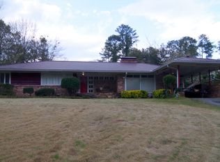 2355 Parkview Cir, College Park, GA 30337