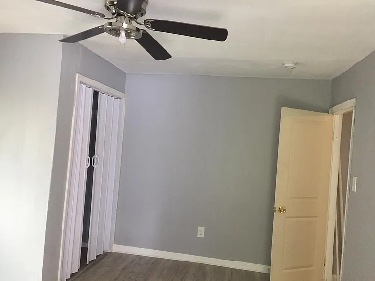 1571 Wellworth Ave — Photo 26