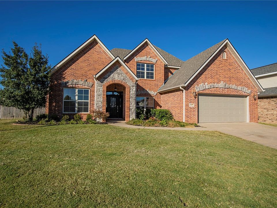 1st image of 710 Saddlehorn Dr