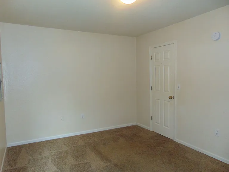 1709 N Lakewood Dr — Photo 10