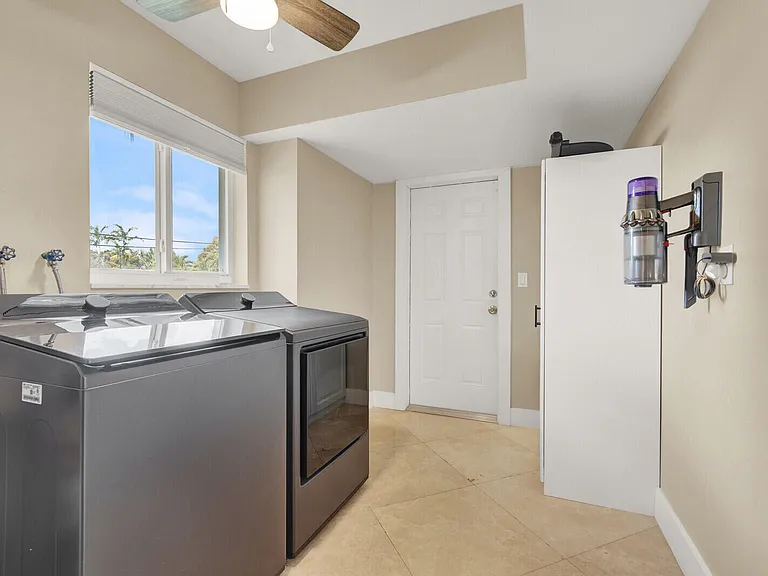 2152 NE 61st Ct — Photo 21