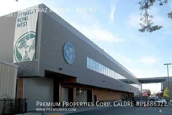 1738 Alcatraz Ave #2 — Photo 30