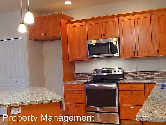 2nd image of 4261 Mayhill Dr SE