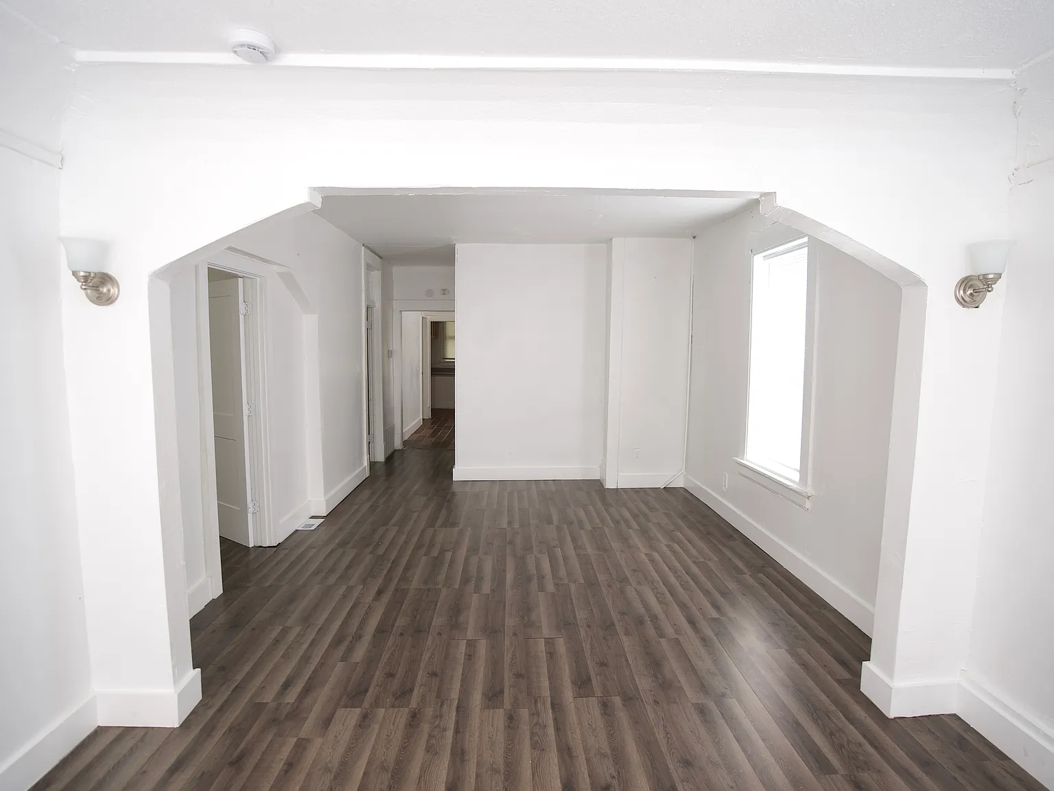 3 bed, 1200 sqft, $1,400 — Photo 3
