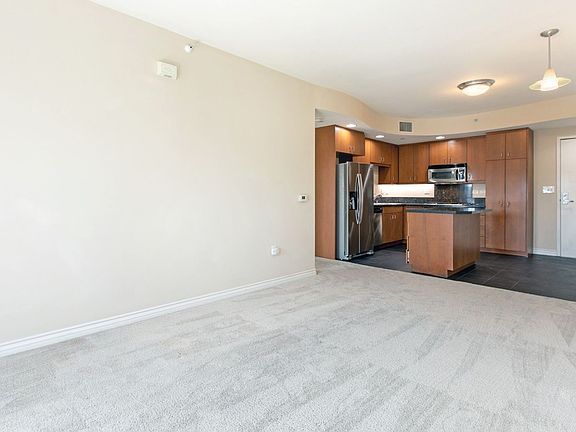 4th image of 550 15th St Unit 408