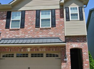 8013 Presidio Ct, University City, MO 63130