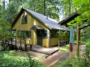 26597 E Henry Creek Rd, Rhododendron, OR 97049