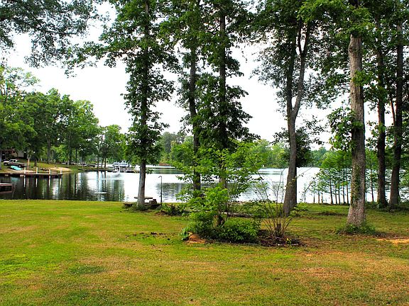 2nd image of 1229 Indian Creek Point